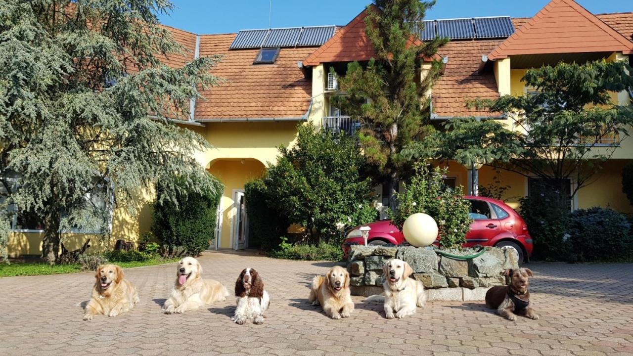 Wagner Panzio Hotel Cserszegtomaj Exterior photo