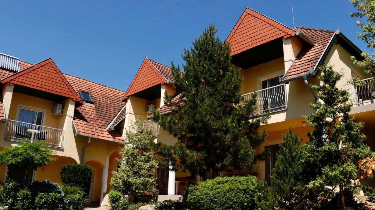Wagner Panzio Hotel Cserszegtomaj Exterior photo